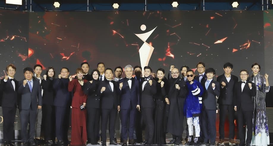 (사) 한메직협 안미려 회장, “2020 언택트 페이스오브아시아 27개국” 심사위원 및 “아시아모델어워즈” 시상자로 참석 대표 이미지