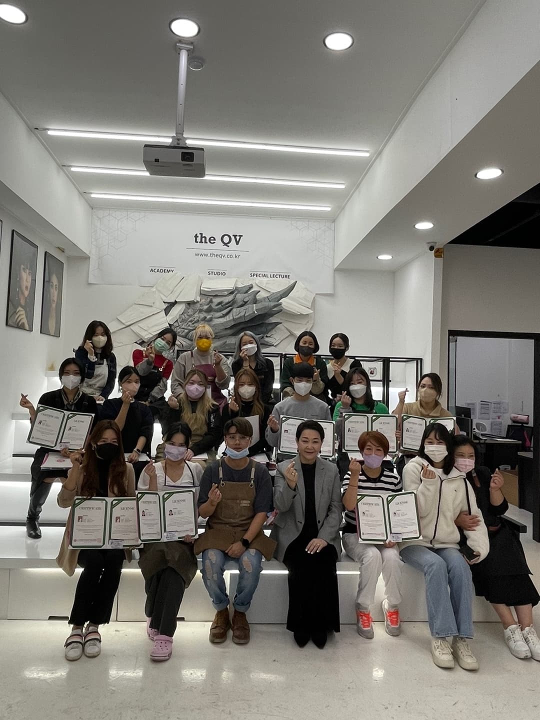 전국 교,강사 대상으로 특수분장 세미나 열려 대표 이미지